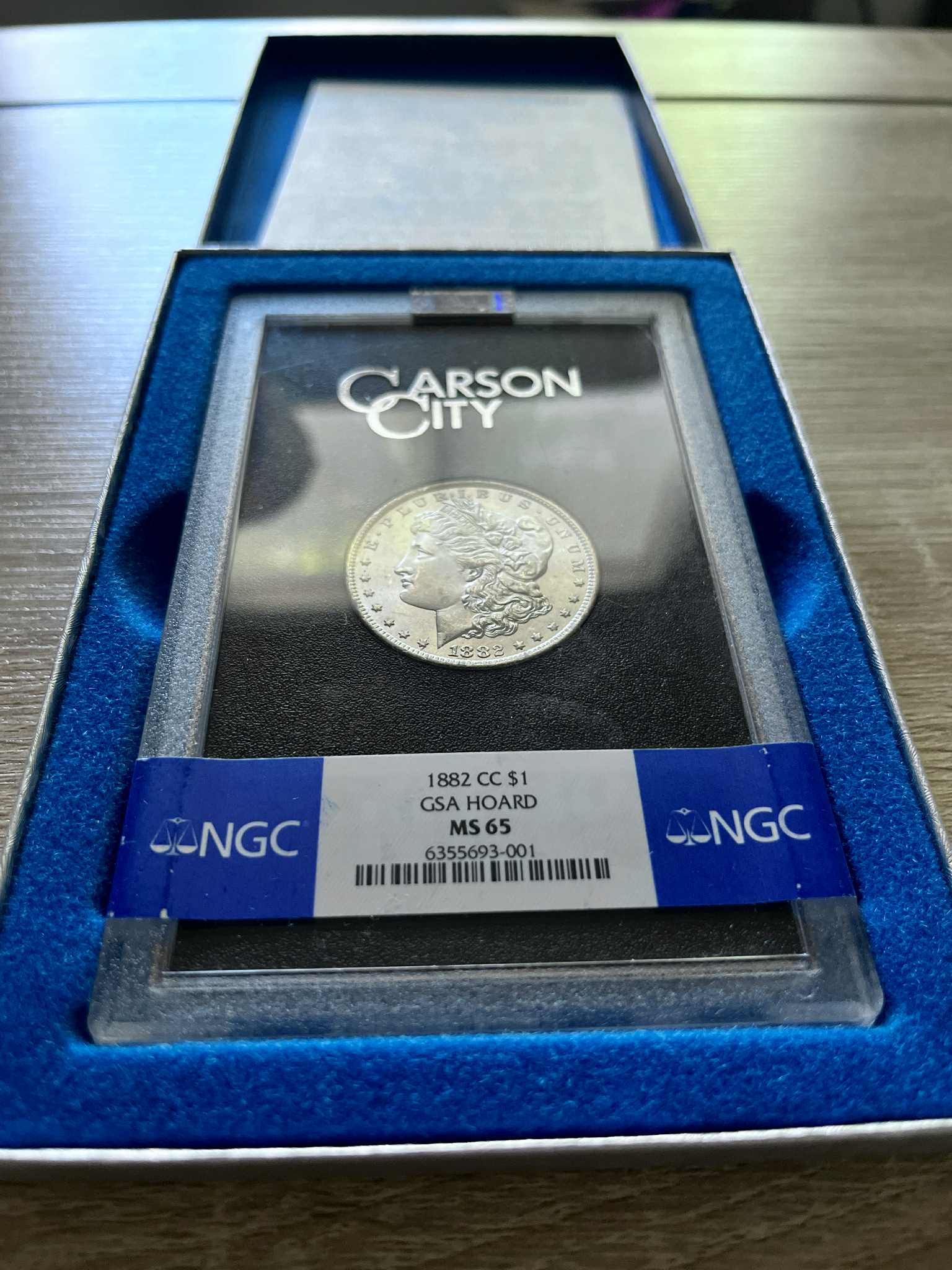 4b758696-f41f-4112-8f45-90127e6f1978 【希少・政府蔵出し・鑑定済・高グレード】1882年 カーソンシティ モルガンダラー MS65 GSAホード NGC認定 箱・証明書付き - 画像 (2)
