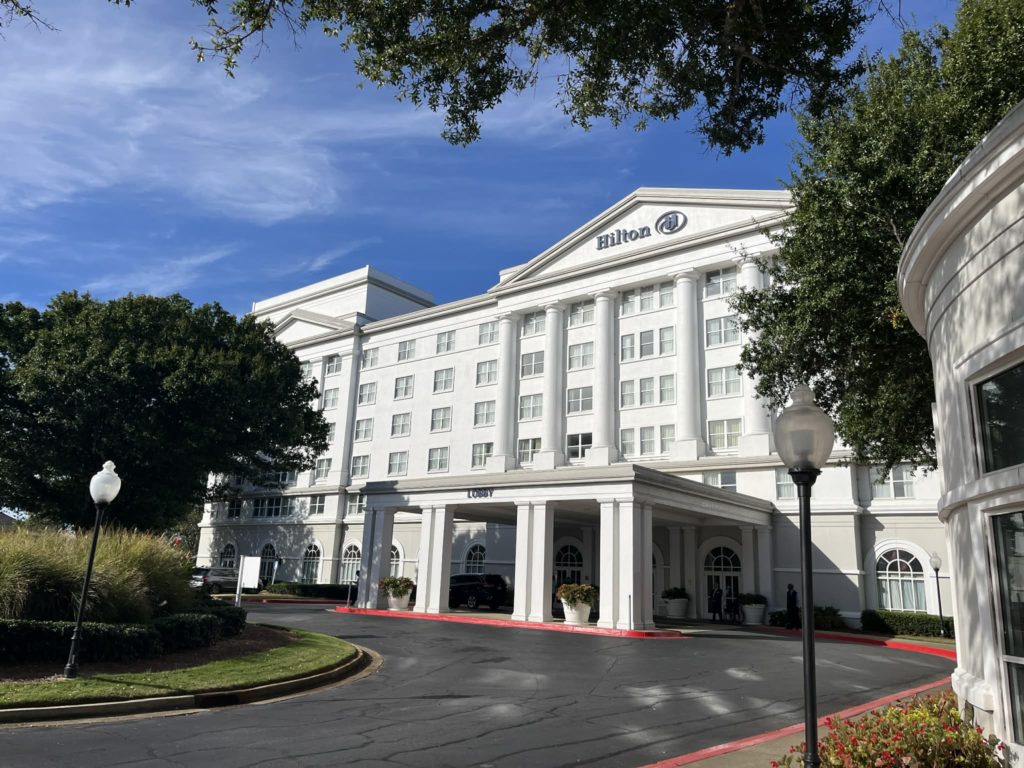 ジョージア州のコインショー、北のほうの街、マリエッタのヒルトンホテルで毎月開催されています